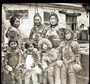 Image: Inuit women and children aboard the ROOSEVELT